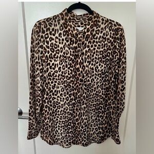 Beautiful 100% silk Equipment leopard  fits Med/Large xlent condition worn twice